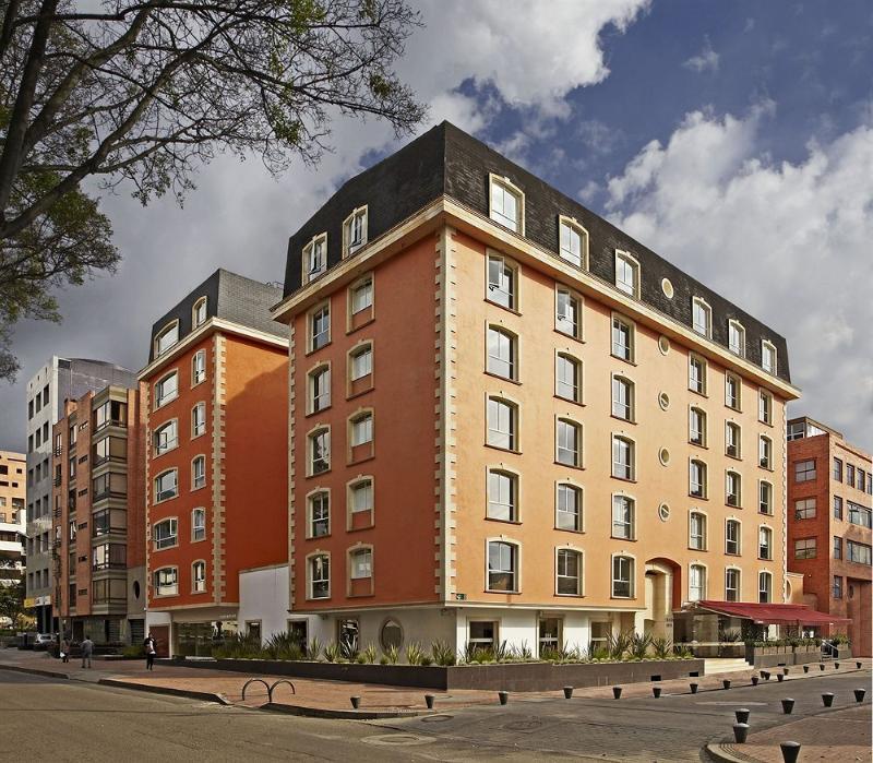 Nh Bogota Pavillon Royal Hotel Exterior photo